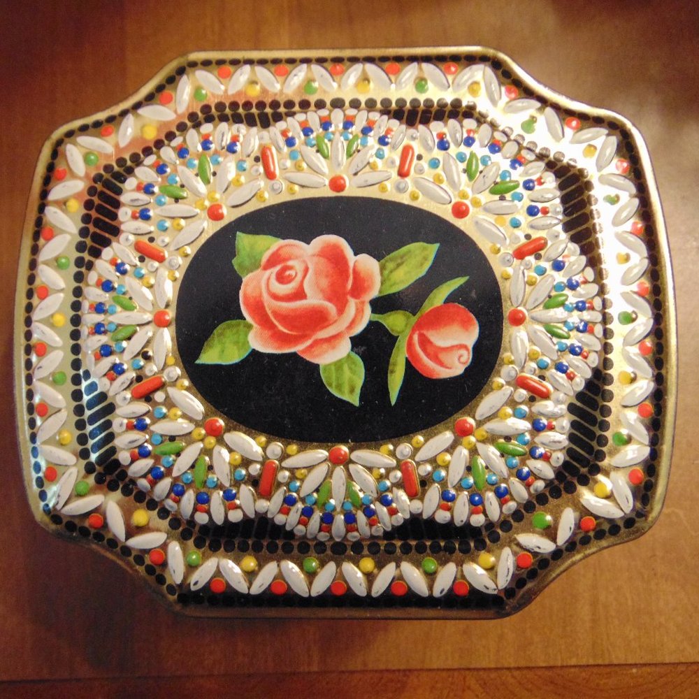 Vintage Decorative Tin Can, Made in England, 1977